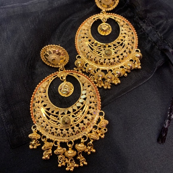 NEW Indian inspired statement earrings - Picture 3 of 3